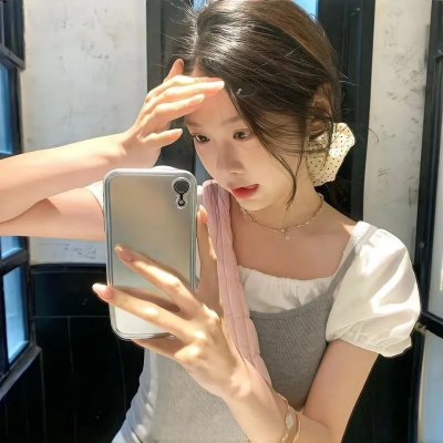 特莉丝坦娜海报