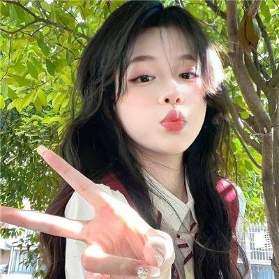 她的一生海报